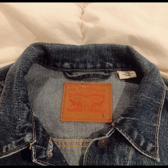 Levi’s Jean jacket - Picture 3 of 3